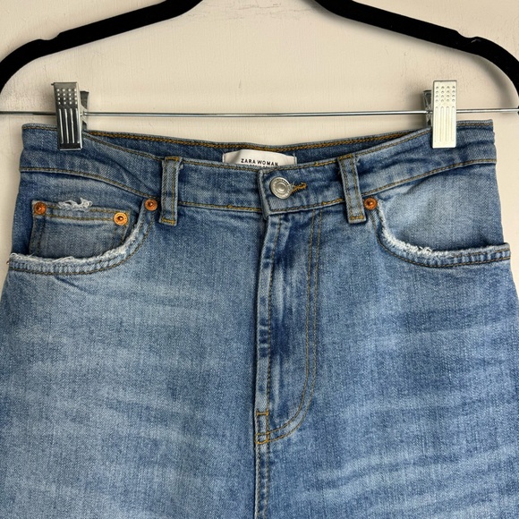 Zara Premium Denim Straight Leg Jeans Sz 4 Medium Wash High Rise - Picture 5 of 15